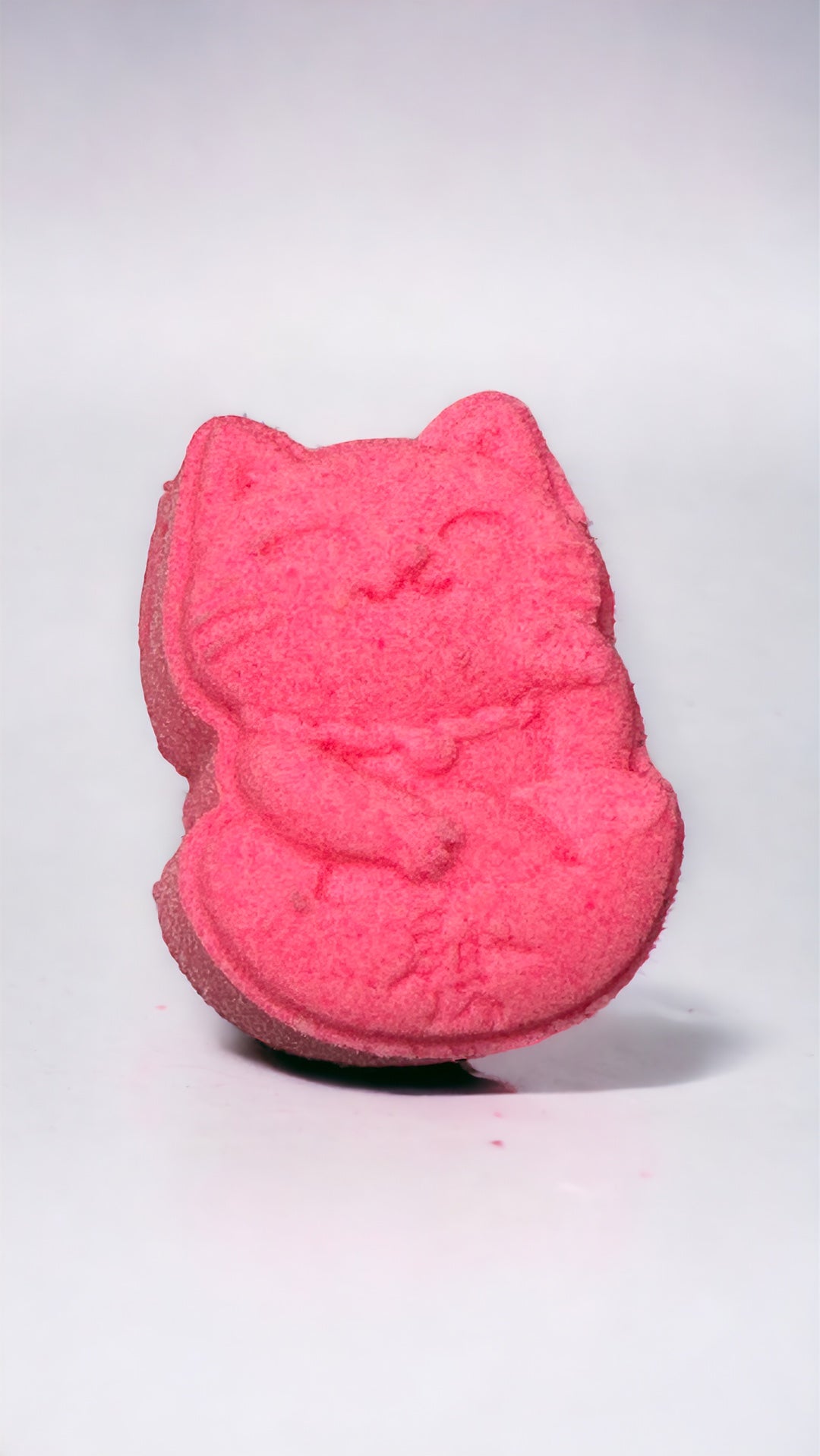 Pink kitty bath bomb 