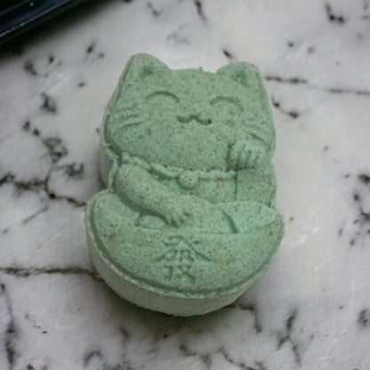 Green kitty bath bomb 