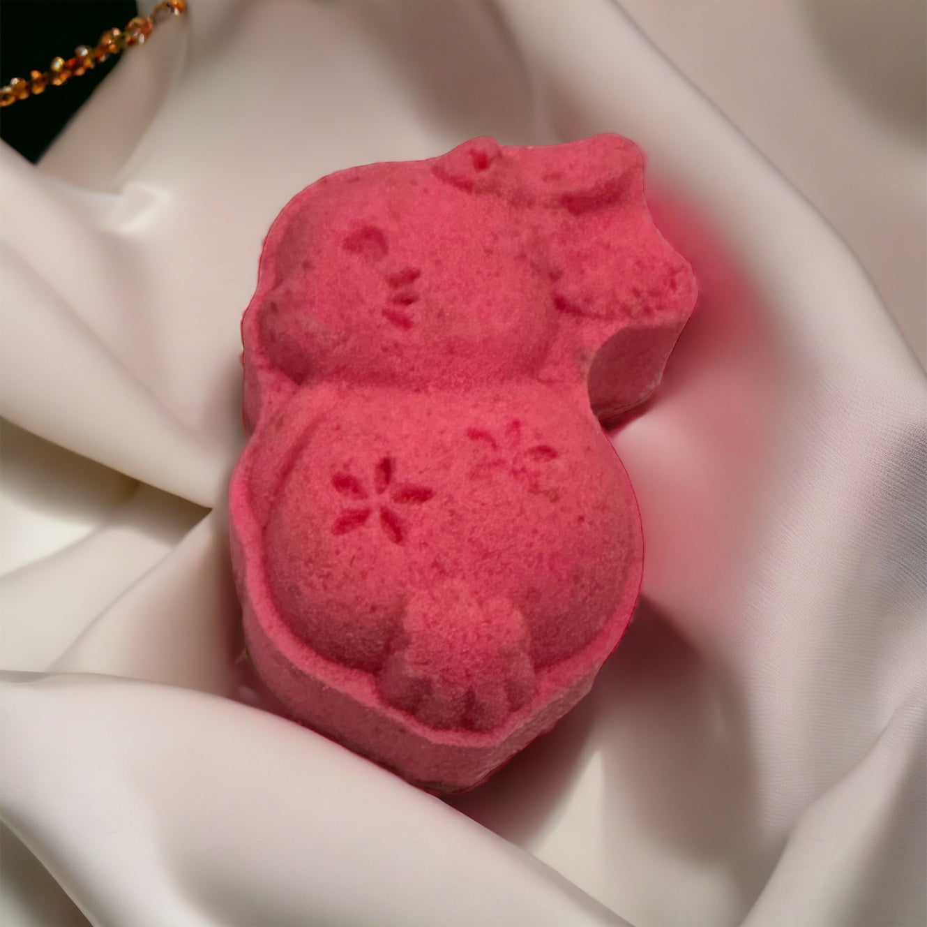 Pink bunny bath bomb 